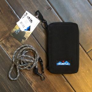 Kavu Go Time Wallet (NWT)